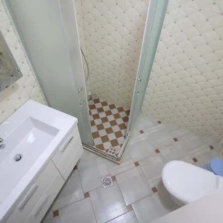 Demaj Apartment. * Sarande