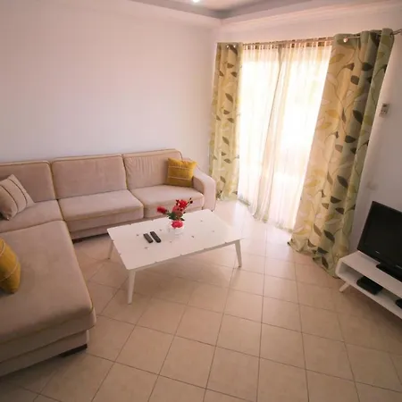 Demaj Apartment. Apartament
